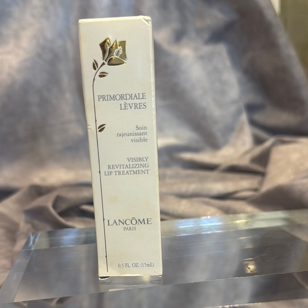 Lancôme Primordiale Visibly Revitalizing Lip Treatment 0.5‎ FL. oz